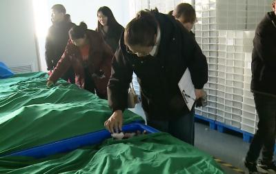 赤壁“伴飞行动”探企招聘 邀在外务工人员返乡安家