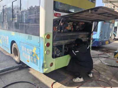 赤壁“公交医生”为春运保驾护航