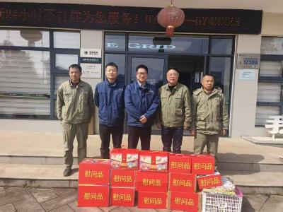 新春慰问暖一线  凝心聚力保供电