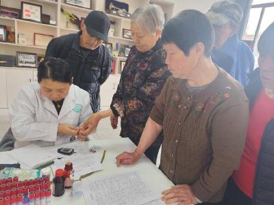 义诊服务零距离 健康守护惠民生