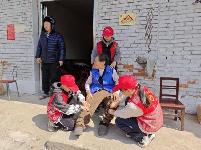春风送暖学雷锋 敬老爱老践行动