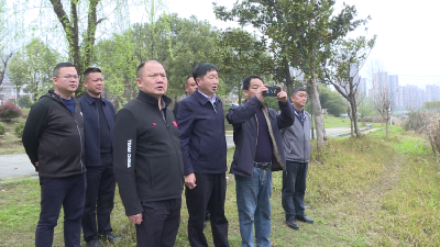 叶文华开展赤马港河巡河工作