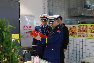 赤壁：严打假冒伪劣 守护消费安全