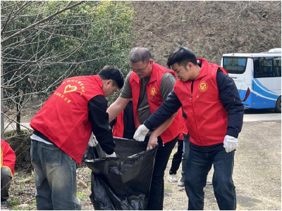 市委社会工作部开展“学雷锋·清洁家园”志愿服务活动