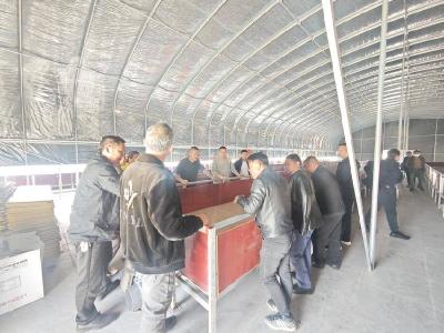 “田间课堂”取真经 借智聚力谋振兴