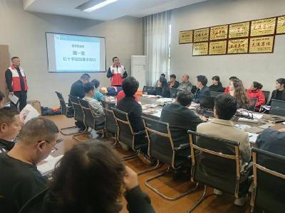 “救”在身边！赤壁红十字会急救培训走进企业一线