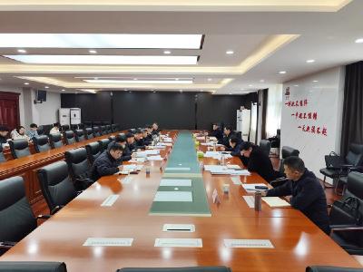 董方平主持召开现代化产业体系工作推进会 强化“链主”引领 压实“链长”责任 以更务实作风、更有力举措推动现代化产业体系建设成势见效