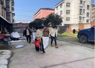 清“癣”保洁 焕新家园