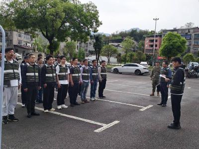陆水湖街道：以检促训砺精兵 忠诚担当守初心