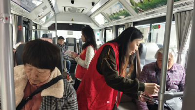 普法入户解纠纷 巾帼聚力保平安