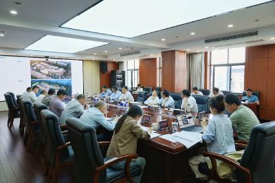 彭光平主持召开赤壁市规划委员会2026年第2次专题会议