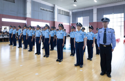 赤壁市首个少年警队成立 抓实青少年法治教育、创新平安校园建设