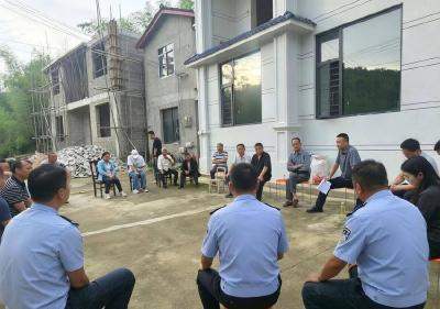 陆水湖派出所：“屋场夜话”打通服务群众最后一公里