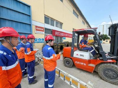 以赛砺技 筑牢安全防线 华新水泥（赤壁）公司举办叉车技能比武
