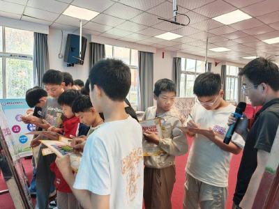 在互动中收获成长 赵李桥镇中学组织开展心理游园会