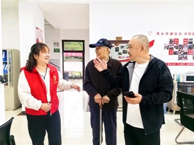 青丝变白发 战友情如初 武汉九旬老兵赤壁圆梦寻战友