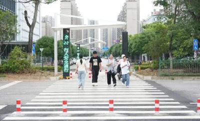 @准大学生们！放松≠放纵，这些出行“坑”千万别踩