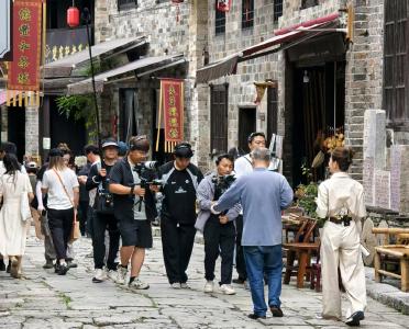 中央广播电视总台《舆图探山河》节目走进赤壁羊楼洞 探寻万里茶道源头