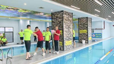 赤壁市冬泳协会举办游泳安全与救生技能公益培训