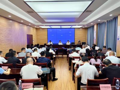 彭光平主持召开防范应对台风“巴威”工作调度会 再强调再部署再加压 保障全市防汛防台风工作万无一失