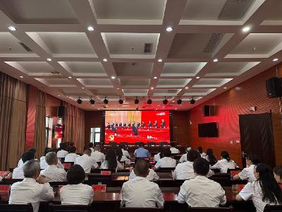 赤壁市各界认真收听收看庆祝中国共产党成立105周年大会
