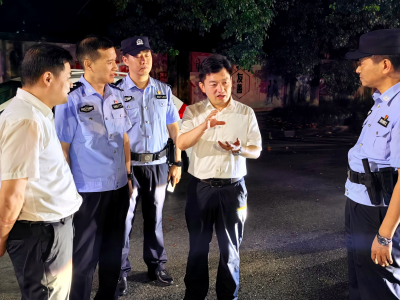 万龙督导检查夏夜治安巡查宣防行动 全面净化社会治安环境 守护城市平安烟火气
