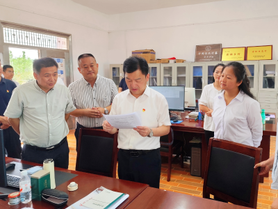 万龙到中伙铺镇讲授专题党课 以正确政绩观引领高质量发展 推动各项工作落到实处、取得实效