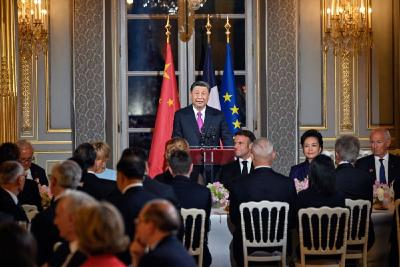 新华社快讯｜习近平出席法国总统马克龙举行的欢迎宴会