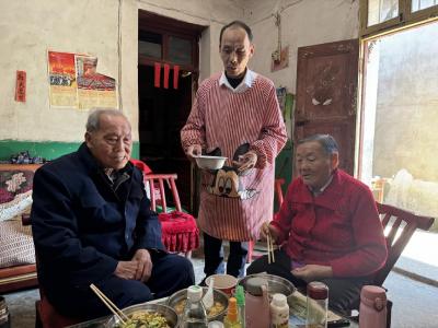 【孝感市第十三届“十大孝子”候选人事迹】双峰山：汤建军
