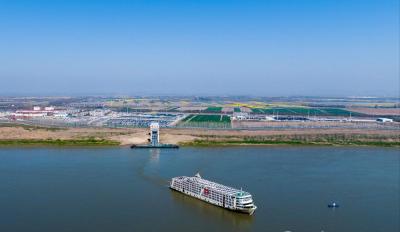 新能源汽车占比首超全国平均水平，武汉实现“油转电”历史跨越