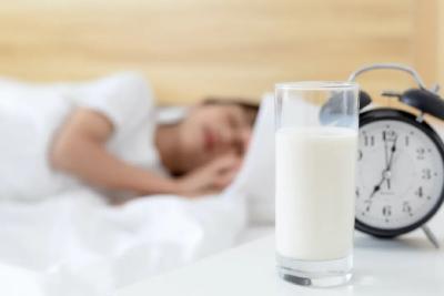 5种在家就能做的睡前运动，能让睡眠不自觉变好！