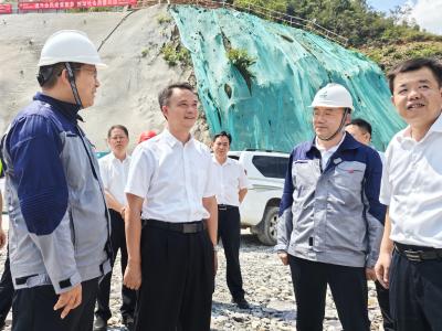 周锋到通山调研项目工作时强调 系统做好项目谋划争取和服务保障 切实以高质量项目支撑高质量发展
