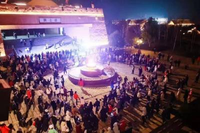 供需两旺！元旦假期湖北500余场文旅活动 点燃新年消费新热潮