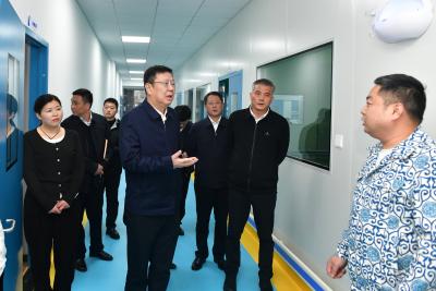 杨军到咸宁高新区调研重大项目建设 强化项目全生命周期管理 构建协同高效产业生态