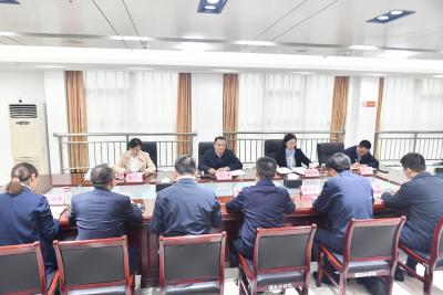 周锋到学习教育联系点温泉街道调研 牢固树立和践行正确政绩观 真抓实干谱写高质量发展新篇章