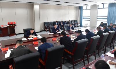 杨军在2026年湖北省城市足球联赛咸宁赛区执委会第二次会议上要求 扛牢主场之责强化市县联动 全力保障赛事安全有序精彩