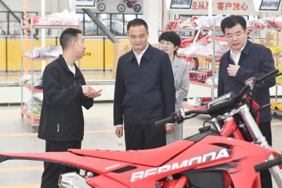 周锋到通山县调研时强调 坚定不移抓好项目建设和产业发展 持续为县域经济高质量发展蓄势赋能