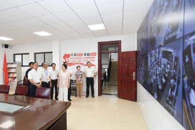 周锋调研检查中考和节日安全保障工作时强调 强化责任之心 优化工作机制 确保全市中考及社会大局安全有序