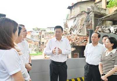 杨军到咸安区调研城市“规建管”工作 提升城市品质 增进民生福祉