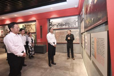 周锋到通城县调研红色文化资源保护利用和产业集群发展工作时强调 用好红色文化资源凝聚奋进力量 坚定不移推动主导产业集群发展