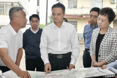 周锋到咸安区调研农村基础设施建设改革试点工作时强调 因地制宜抓好试点探索和示范推广 努力形成更多成功经验和成熟模式
