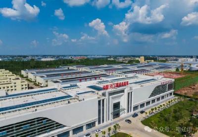 就业长在产业上