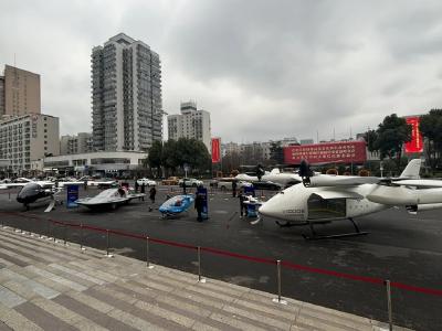 湖北造飞行汽车来了！单价或50万元以内，市民可以像开汽车一样开“飞车”