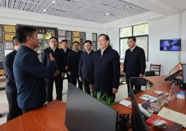 王忠林到学习教育联系点红安县调研...