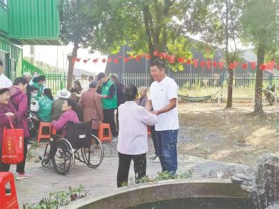 村民忘不了吴劲松：“他像我们的亲人，处处为我们着想”