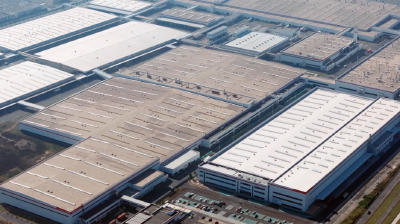 冲刺40秒下线一台车！ 走进岚图云峰工厂 看传统制造的“数智”蝶变