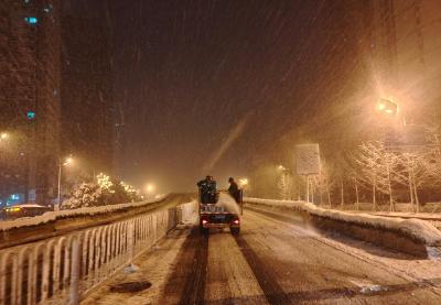 新华全媒+｜南方多地积极防范应对雪灾冻害