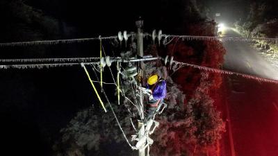 抗冰雪、保民生、通道路——湘北抗冰一线直击