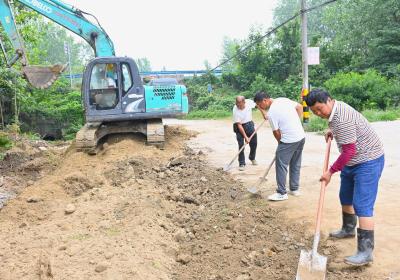 杨市街道潜刁路道路加宽工程将在7月底完工