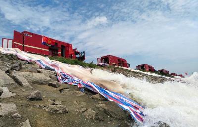 聚焦防汛抗洪丨湖南华容团洲垸内积水水位下降77厘米 